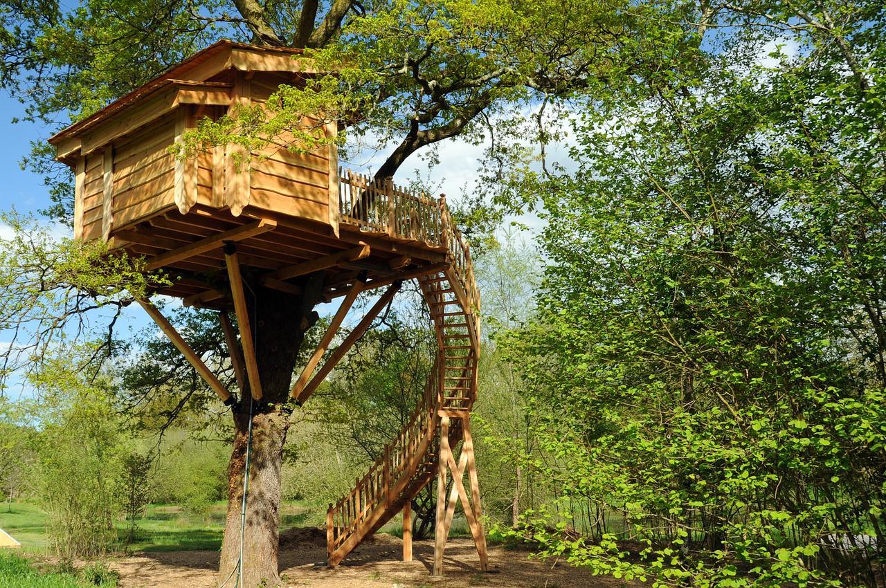 La Cabane Du Vieux Chene Susmiou Exterior foto